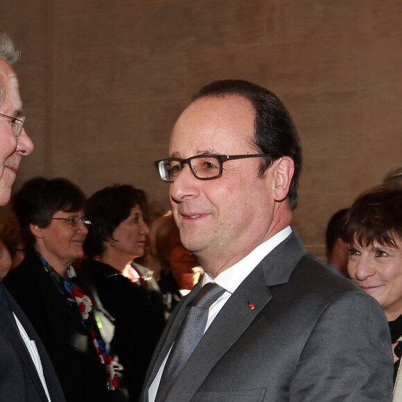 Le président de la république François Hollande, Jean-Louis Debré, président du conseil constitutionnel et Michèle Delaunay lors de la prestation de serment de la plus grosse promotion d'auditeurs de justice de l'histoire de l'Ecole Nationale de la Magistrature (ENM), créée en 1958, à Bordeaux, le 5 février 2016. © Patrick Bernard - Fabien Cottereau/Bestimage