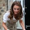 Kate Middleton, duchesse de Cambridge, se mobilise pour les familles en difficulté lors de sa visite à "Baby Basics" à Sheffield, 2020.