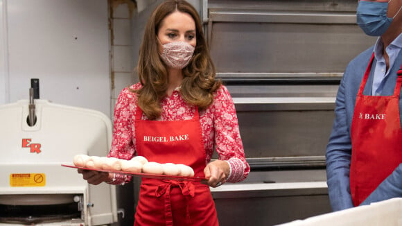 Kate Middleton en cuisine : atelier bagels en jolie robe avec William