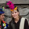 Kate Middleton (avec des boucles d'oreilles Missoma) à la rencontre du peuple Kalash dans la région du Chitral dans le nord-ouest du Pakistan. Pakistan, le 16 octobre 2019.