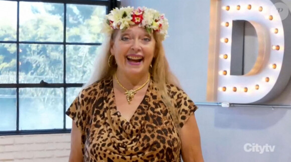 La militante américaine pour les droits des animaux Carole Baskin sur le plateau de "Dancing With The Stars" à Los Angeles, le 14 septembre 2020.