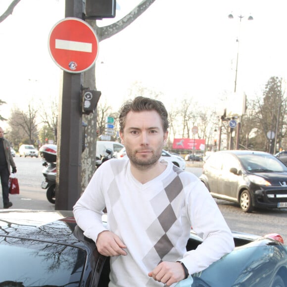 Fred Cauvin pose devant sa Ferrari 458 italia à Paris, France, le 21 mars 2018. © Philippe Baldini/Bestimage