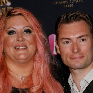 Loana et son compagnon Frédéric Cauvin - Photocall "Top Model Belgium 2015" au Lido à Paris. Le 10 mai 2015