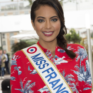 Vaimalama Chaves (Miss France 2019) dans les tribunes lors des internationaux de tennis de Roland Garros à Paris, France, le 4 juin 2019. © Jean-Baptiste Autissier/Panoramic/Bestimage
