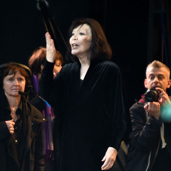 Juliette Gréco en concert lors de la Fête de l'Humanité 2015 à Paris, le 13 septembre 2015. 