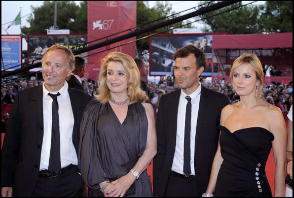 Karin Viard, Fabrice Luchini, Catherine Deneuve, François Ozon - Tapis rouge du film "Potiche", 67e Mostra de Venise.