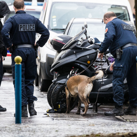 Illustration - Attaque au couteau près des anciens locaux de Charlie Hebdo à Paris: deux blessés, le 25 septembre 2020. La préfecture de police signale, qu'une opération de police est en cours dans le 11ème arrondissement de Paris à la suite de cette attaque. Les deux suspects ont été interpellés.