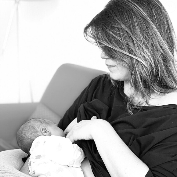Benjamin Castaldi, sa femme Aurore et son fils Gabriel né le 27 août 2020.