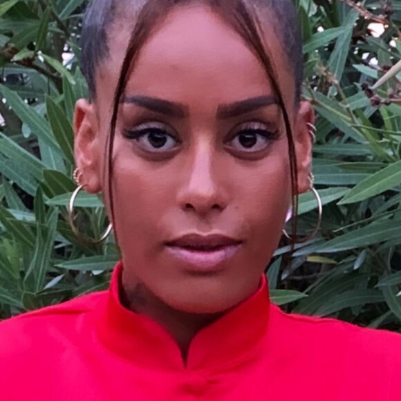 Amel Bent sur Instagram (2020).