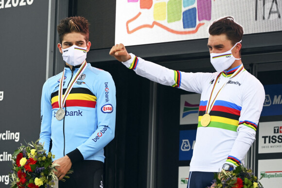 Championnat du monde de cyclisme en Italie à Imola - Julian Alaphilippe devient champion du monde le 27 septembre 2020 © Vincent Kalut / Panoramic / Bestimage