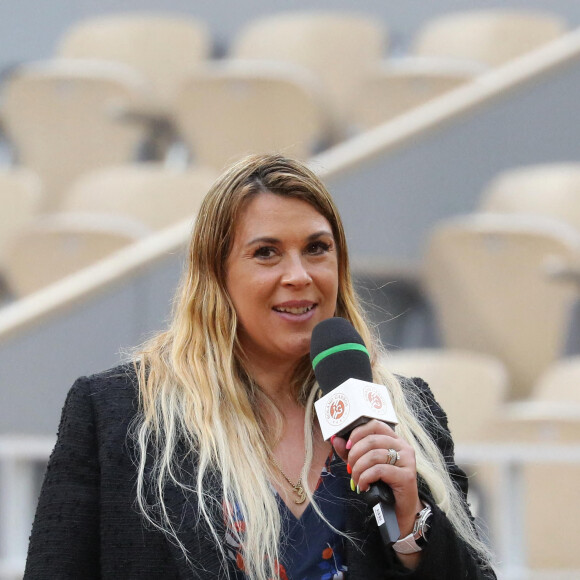 Marion Bartoli, enceinte, lors du premier tour des internationaux de tennis de Roland Garros à Paris le 28 septembre 2020. © Dominique Jacovides / Bestimage