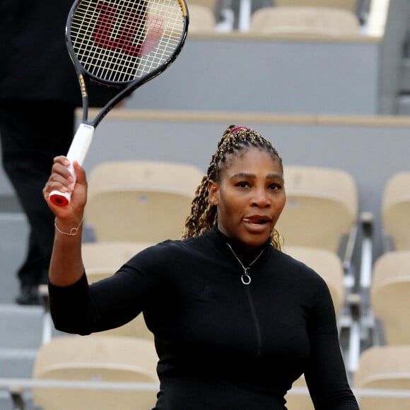 Serena Williams se qualifie pour le deuxième tour des internationaux de tennis de Roland Garros à Paris le 28 septembre 2020. Elle a battu Kristie Ahn 7-6, 6-0. © Dominique Jacovides / Bestimage 