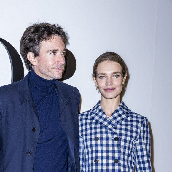 Natalia Vodianova et Antoine Arnault lors du défilé de mode prêt-à-porter printemps-été 2021 "Dior" au Jardin des Tuileries à Paris. Le 29 septembre 2020. © Olivier Borde / BestImage