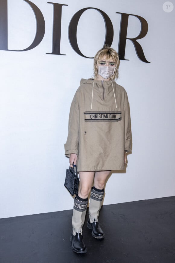 Maisie Williams lors du défilé de mode prêt-à-porter printemps-été 2021 "Dior" au Jardin des Tuileries à Paris. Le 29 septembre 2020. © Olivier Borde / BestImage