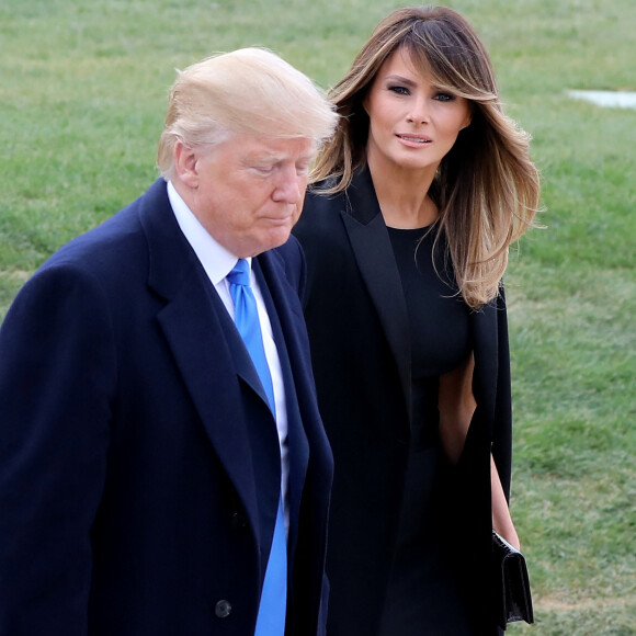 Le président américain Donald Trump et sa femme la Première Dame Melania Trump - Les couples présidentiels français et américains arrivent à Mount Vernon à bord de l'hélicoptaire présidentiel Marine One, à Mount Vernon, Virginie, Etats-Unis, le 23 avril 2018. Mount Vernon était la résidence de George Washington, premier président des États-Unis. © Dominique Jacovides/Bestimage 