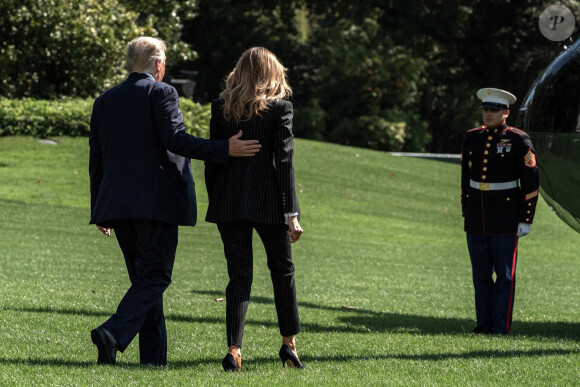 Le président Donald Trump et la première dame Melania Trump quittent La Maison Blanche pour se rendre à Cleveland dans l'Ohio, le 29 septembre 2020