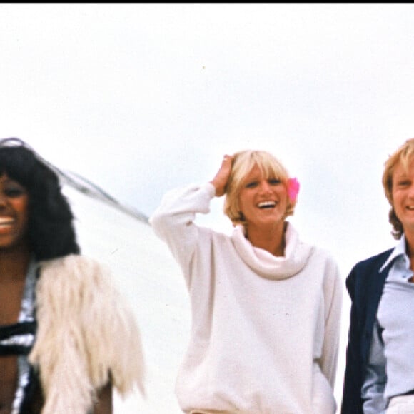 Archives - Rendez-vous avec Claude François et ses Clodettes sur le toit de la piscine olympique de Deauville en 1976