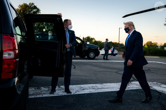 Le président des Etats-Unis Donald Trump quitte la Maison Blanche, à bord de Marine One, pour le centre médical militaire national Walter Reed à Bethesda, car diagnostiqué positif au Covid-19 (Coronavirus). Le 2 octobre 2020 