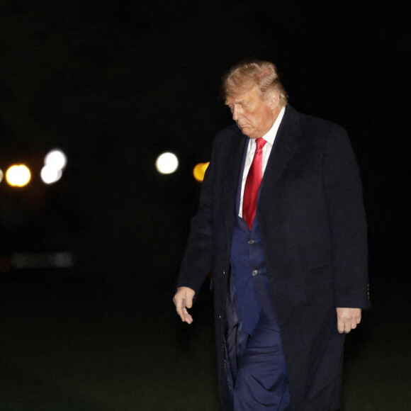 Le président américain Donald J.Trump arrive à la Maison Blanche à son retour de Bedminster, à Washington, The District, Etats-Unis, le 1er octobre 2020. L