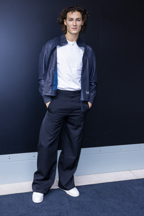 Hugo Marchand lors du défilé de mode prêt-à-porter printemps-été 2021 "Louis Vuitton" à La Samaritaine à Paris, le 6 octobre 2020 © Olivier Borde / Bestimage