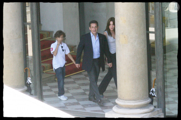 Nicolas Sarkozy, Carla Bruni-Sarkozy et son fils Aurélien Enthoven - Fête de la musique à l'Elysée.