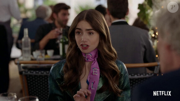 Lily Collins - Bande annonce de la série Netflix "Emily in Paris" créée par Darren Star. Le 5 octobre 2020.