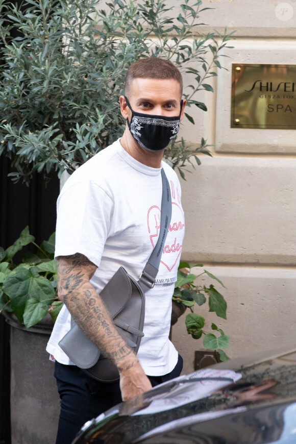 Exclusif - M. Pokora à la sortie de l'hôtel "Les Jardins du Faubourg Hotel & Spa By Shiseido" à Paris le 16 septembre 2020. 