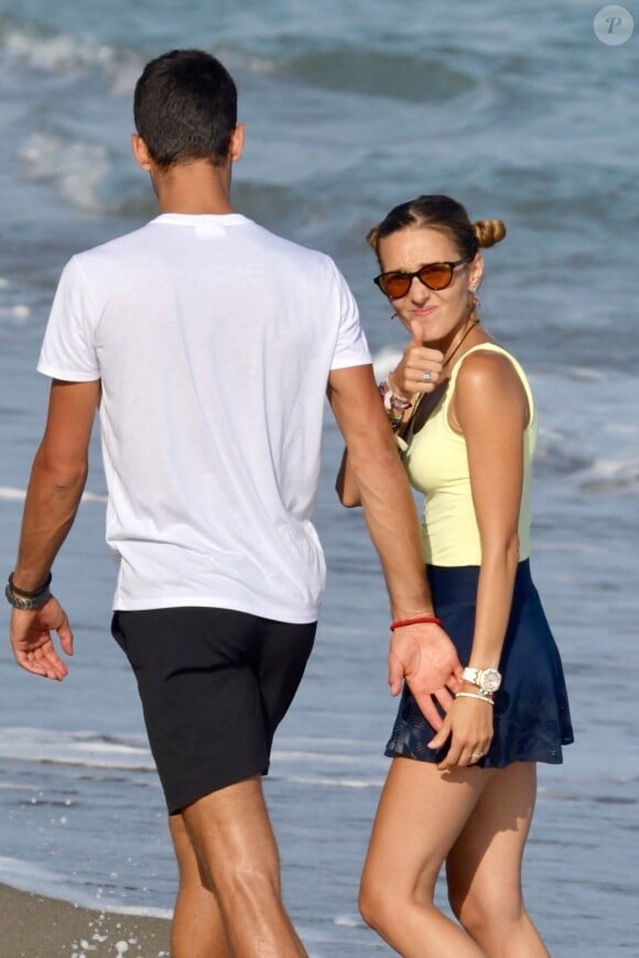 Novak Djokovic passe ses vacances avec sa femme Jelena et ses enfants Stefan et Tara sur une plage de Marbella en Espagne le 1er aout 2019. 