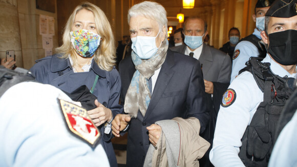 Bernard Tapie "très affaibli" : à nouveau face aux juges, malgré la maladie