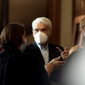 Exclusif - Bernard Tapie intervient lors de la promotion 2020 de la conférence des avocats du barreau de Paris, 11ème séance du premier tour, à la bibliothèque de l'ordre à Paris. Le 7 septembre 2020. © Dominique Jacovides / Bestimage 