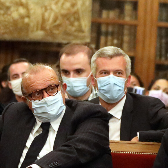 Exclusif - Maitre Hervé Temime - Bernard Tapie intervient lors de la promotion 2020 de la conférence des avocats du barreau de Paris, 11ème séance du premier tour, à la bibliothèque de l'ordre à Paris. Le 7 septembre 2020. © Dominique Jacovides / Bestimage 