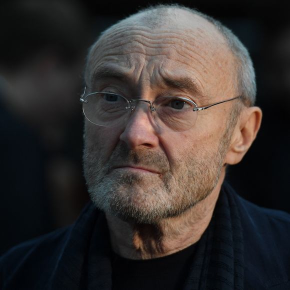 Phil Collins au photocall de la soirée de gala "Dreaming on the Beach" à Miami, le 15 novembre 2018.