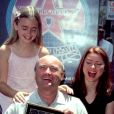 Phil Collins avec ses filles Lily et Joely à Hollywood Boulevard. Los Angeles.