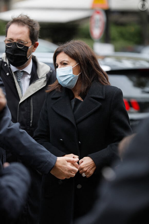 Exclusif - Anne Hidalgo - Arrivées aux obsèques du chef Gérard Idoux (restaurateur à la tête du Récamier) en l'église de Saint-Germain-des-Prés à Paris, le 08 octobre 2020. © Christophe Clovis / Bestimage