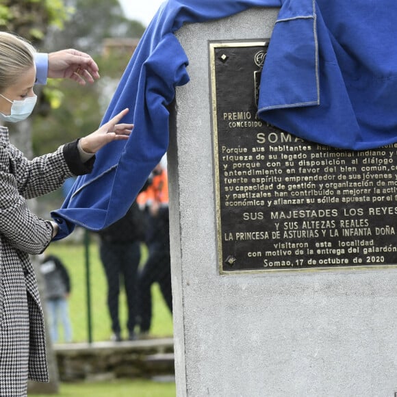 Le roi Felipe VI, la princesse Leonor lors de la remise du prix de la ville exemplaire des Asturies Somao, Asturies, Espagne, 17 octobre 2020.