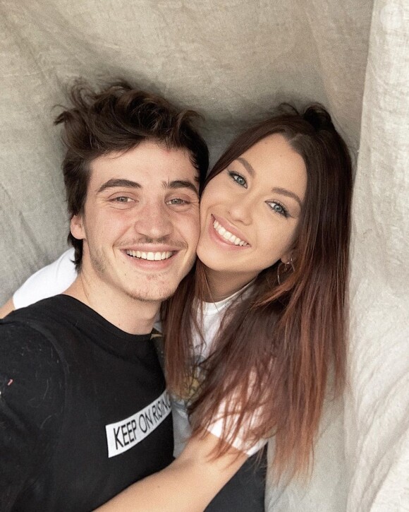 EnjoyPhoenix et son compagnon, le 22 avril 2020