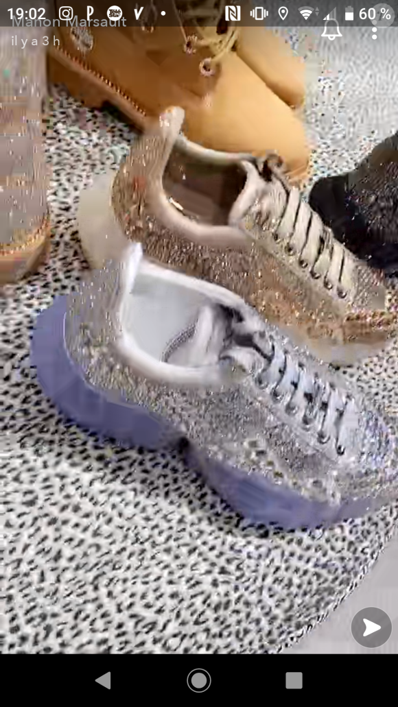 Manon Marsault dévoile ses nouveaux achats de luxe, mardi 20 octobre 2020, sur Snapchat