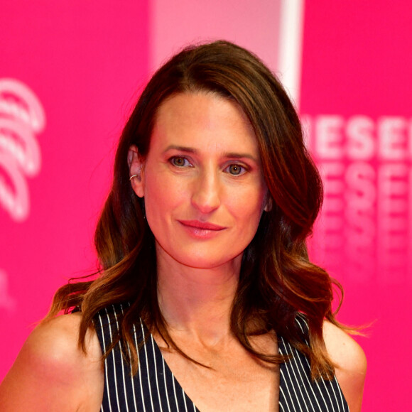 Camille Cottin lors de la troisième soirée du Canneseries saison 3 (pink carpet) au Palais des Festivals à Cannes, le 12 octobre 2020. Canneseries se déroule du 9 au 14 octobre 2020 avec des mesures sanitaires importantes dues au COVID-19. © Bruno Bebert / Bestimage
