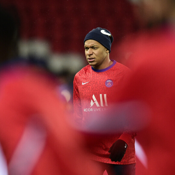 Echauffement des joueurs du PSG Kylian Mbappe (PSG) - Match de football PSG / Manchester (1-2) en ligue des champions le 20 octobre 2020. © JB Autissier / Panoramic / Bestimage