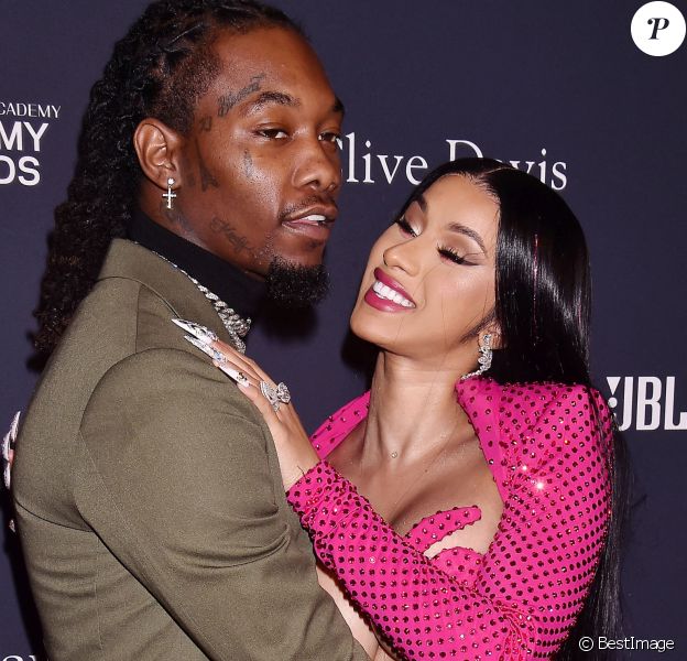 Cardi B - Offset Armé En Pleine Manifestation ? Il Est Arrêté En Live ...