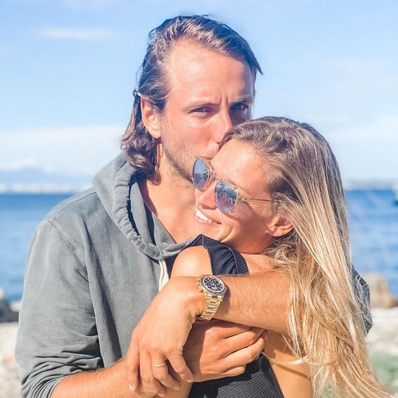 Lucas Pouille et sa maman Clémence ont annoncé attendre leur premier enfant, un an après leur mariage.