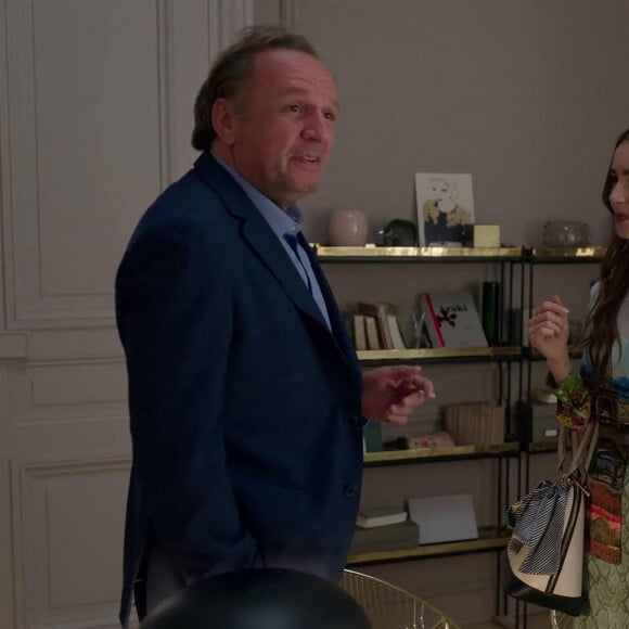 Arnaud Viard, Lily Collins - Bande-annonce de la série Netflix "Emily in Paris" créée par Darren Star. Le 5 octobre 2020.
