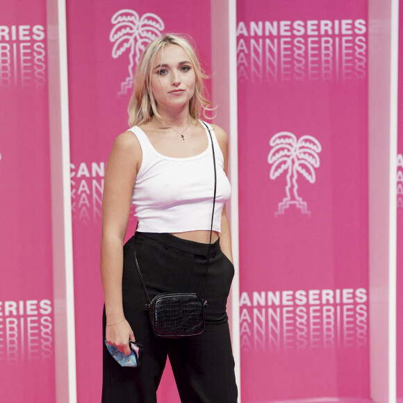 Chloé Jouannet - Photocalls Canneseries saison 3 au Palais des Festivals à Cannes, le 11 octobre 2020. © Norbert Scanella / Panoramic / Bestimage