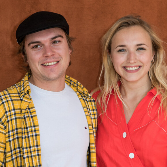 Zacharie Chasseriaud et sa compagne Chloé Jouannet au village lors des internationaux de tennis de Roland Garros à Paris, France, le 1 juin 2019. © Jacovides-Moreau/Bestimage  Celebs attending the French Tennis Open at Roland Garros in Paris, France, on June 1st, 2019. 