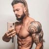Anthony Amar de "Koh-Lanta" torse nu et musclé sur Instagram, avril 2020