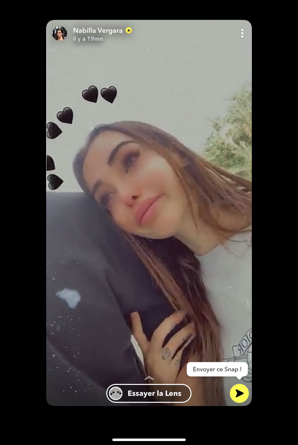 qui rencontre nabilla dans la limousine