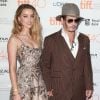 Johnny Depp (habillé en Ralph Lauren) et sa compagne Amber Heard (robe Elie Saab) - Première du film "The Danish Girl" au festival International du film de Toronto (TIFF) le 12 septembre 2015