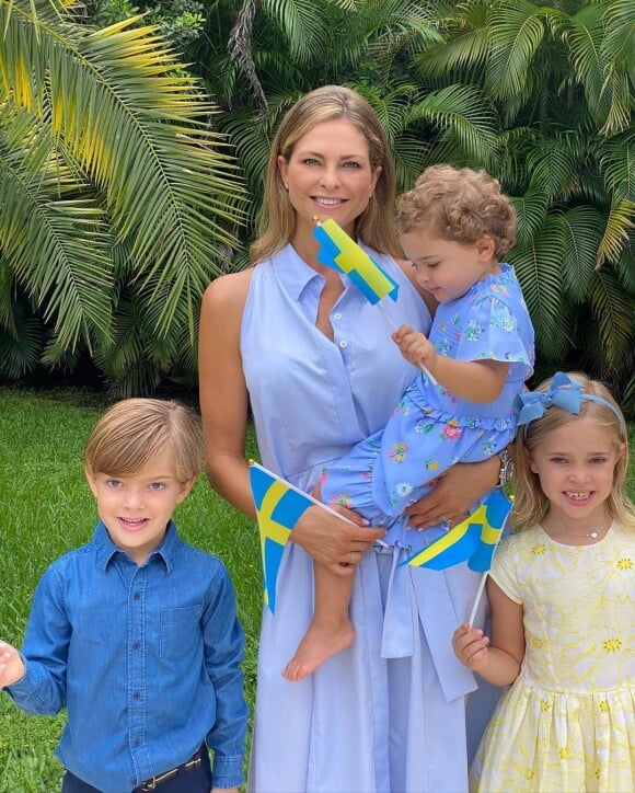 La princesse Madeleine de Suède et ses trois enfants, Leonore, Nicolas et Adrienne, sur Instagram, été 2020.