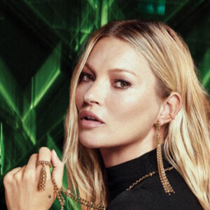 Kate Moss pose pour la campagne publicitaire du joaillier "Messika". Paris, le 9 octobre 2020.