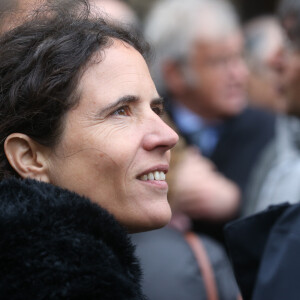 Mazarine Pingeot à la sortie des obsèques de André Rousselet en la Basilique Sainte-Clotilde de Paris le 2 juin 2016.